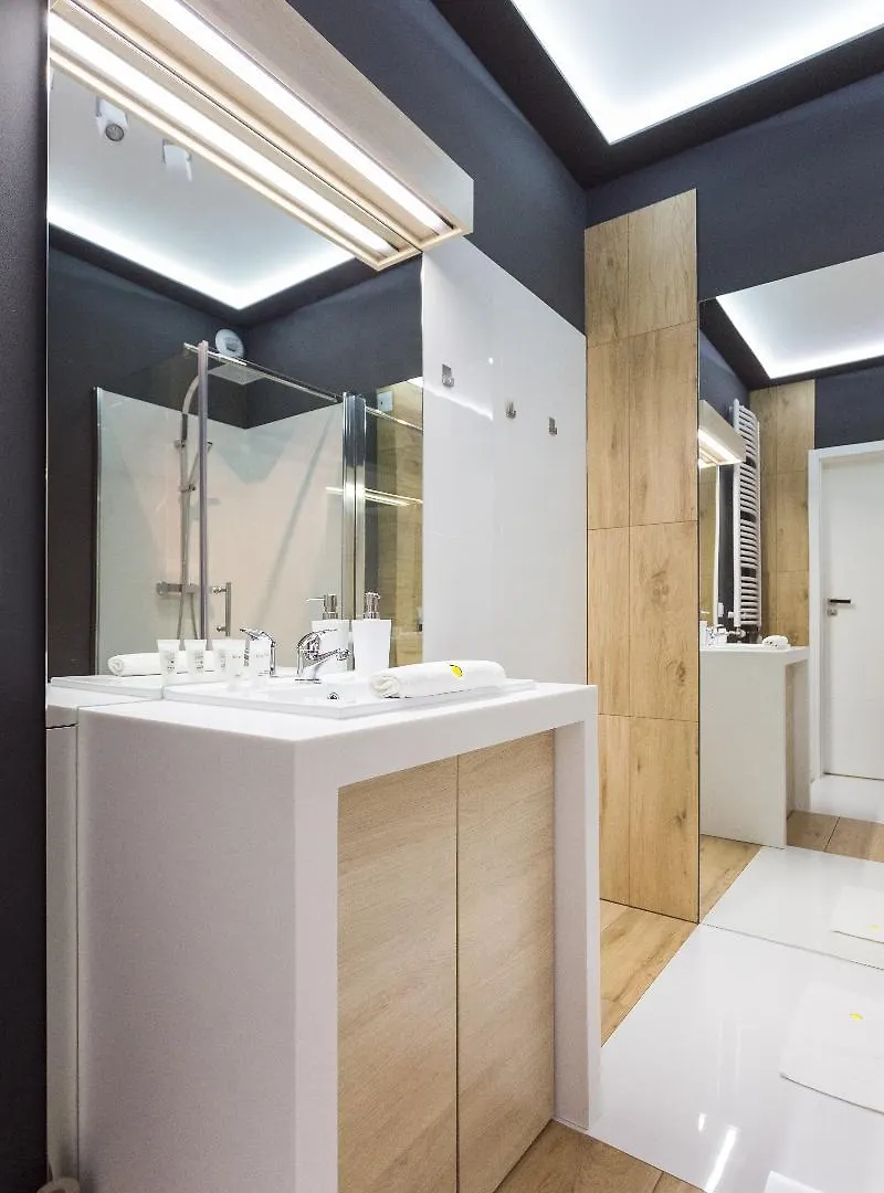 Apartamenty Inpoint City View Kraków 3*,